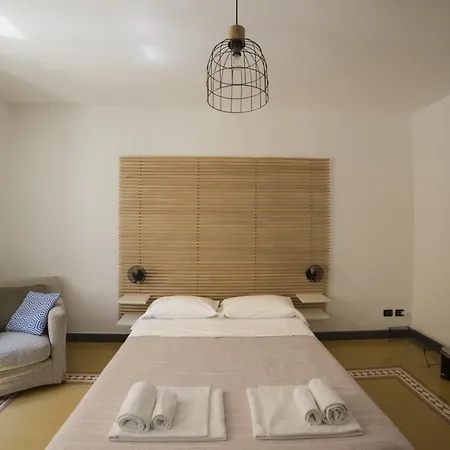 Vesevo בית הארחה