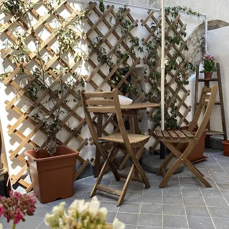 Vesevo 4* נאפולי